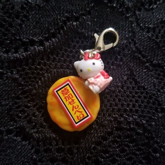 Hello Kitty Clip - Picture 3 of 4